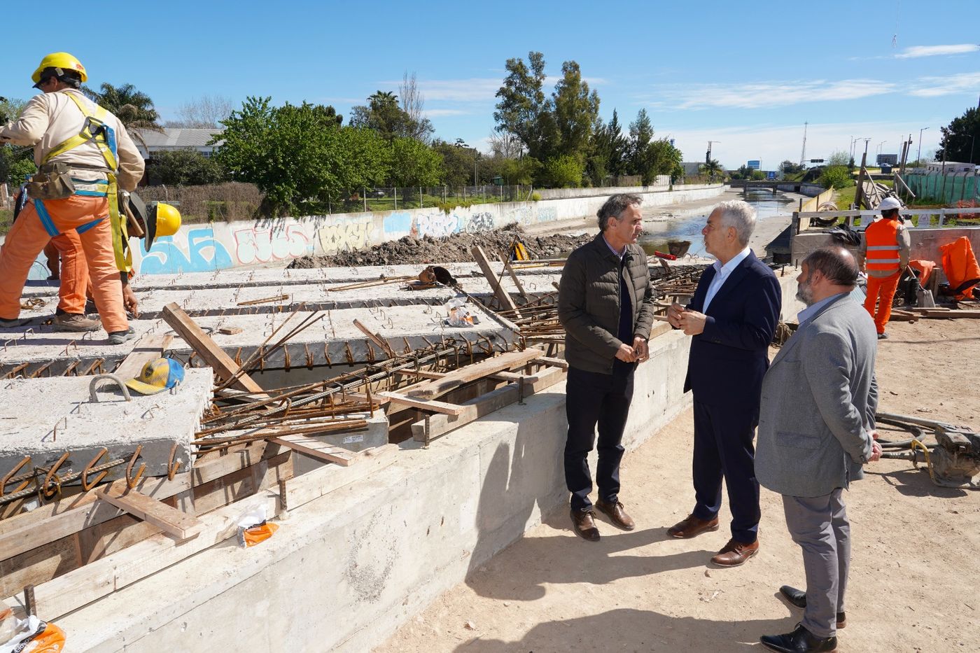 Julio Alak recorrió la obra junto al ministro Gabriel Katopodis