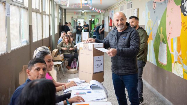 mario secco voto en ensenada: la vara quedo muy alta