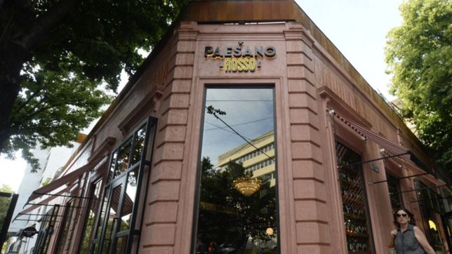 pizza, pasta y cocteleria, asi fue la apertura de paessano rosso en la plata