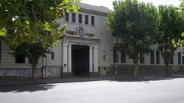 entraron a robar a los talleres automotores del albert thomas y provocaron destrozos entraron a robar a los talleres automotores del albert thomas y provocaron destrozos