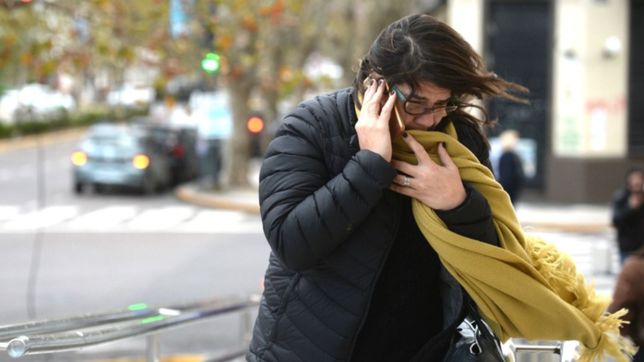 alerta en la plata por fuertes rafagas de viento
