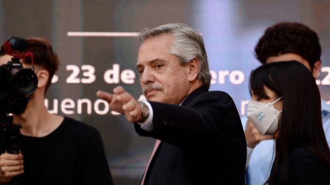 alberto fernandez llega a la plata para visitar la planta productora de baterias de litio