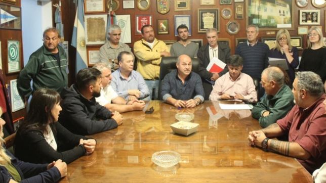 en medio de la crisis, los municipales de ensenada recibiran un bono de 12 mil pesos