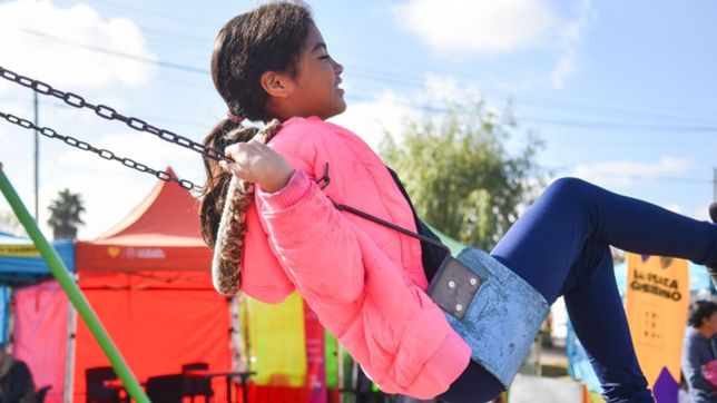 barrio x barrio desembarco en los hornos con juegos, consultorios y precios accesibles