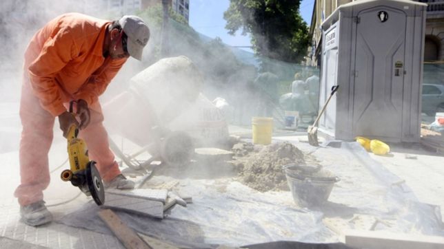 con el aval de la justicia, la municipalidad retoma el recambio de baldosas en avenida 7