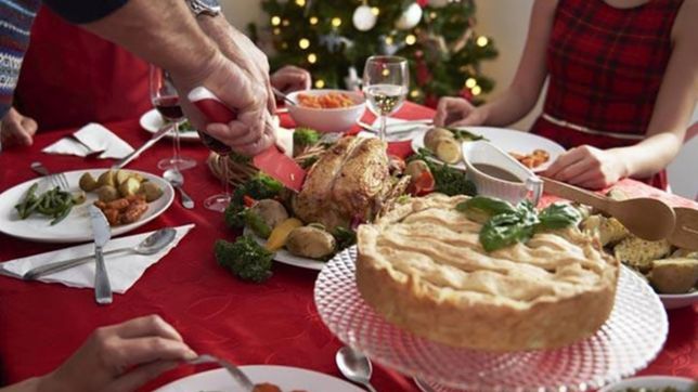 ¿mesa adentro o afuera? asi va a estar el clima en la plata en nochebuena y navidad
