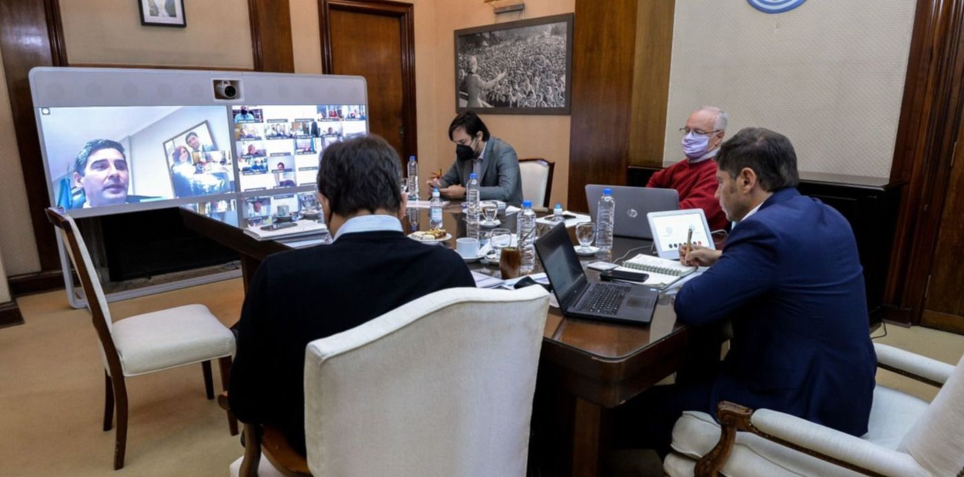 Reunión de Kicillof con intendentes