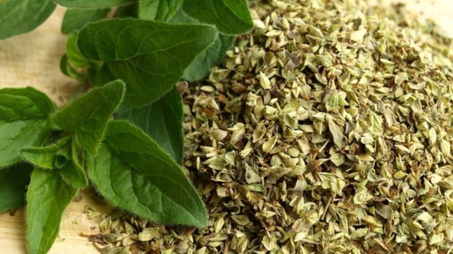 el oregano de carrefour, triples de miga, semillitas y mas productos prohibidos en el pais