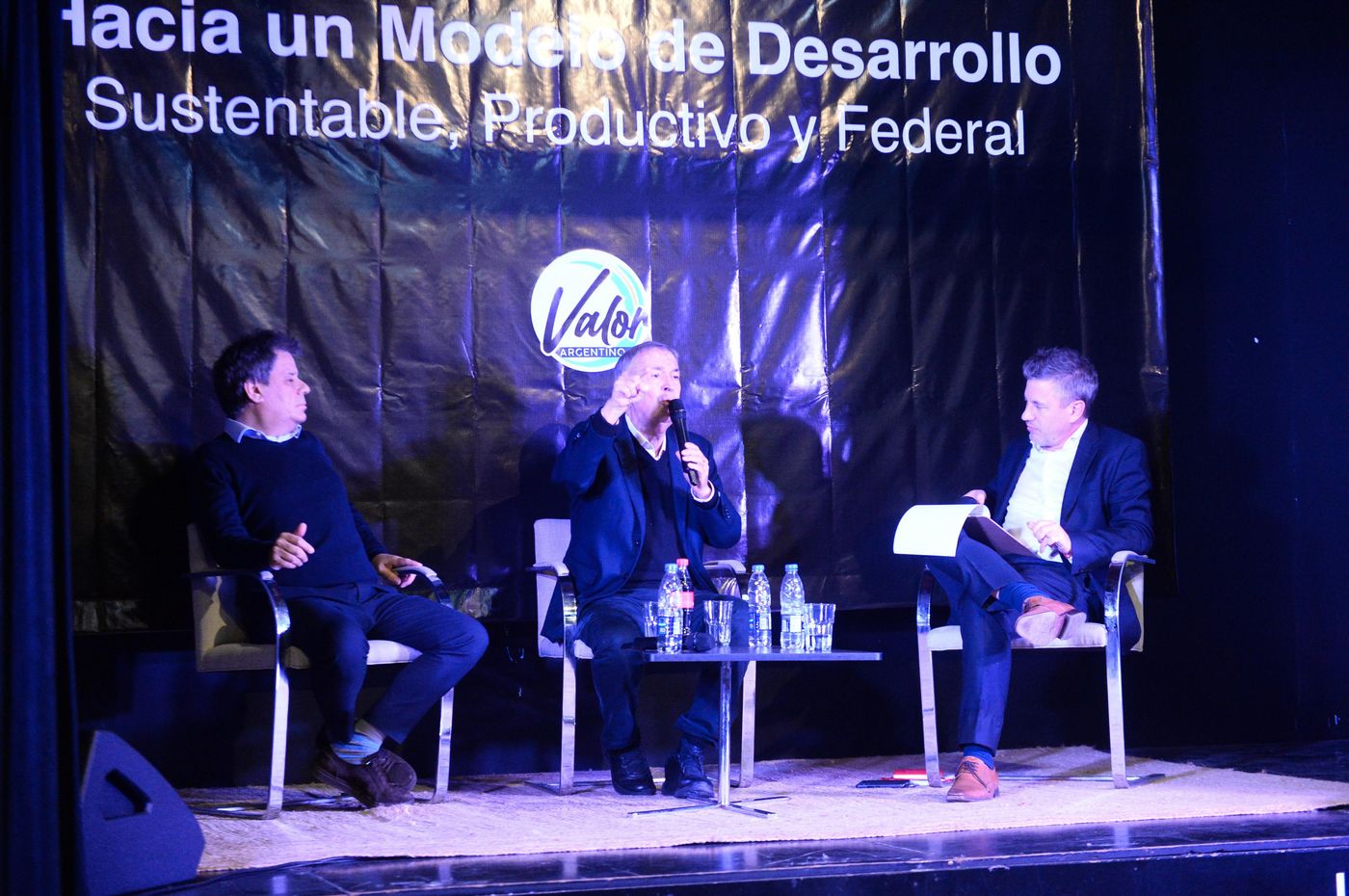 Schiaretti hizo &eacute;nfasis en la necesidad de construir "una alternativa de un pa&iacute;s normal"