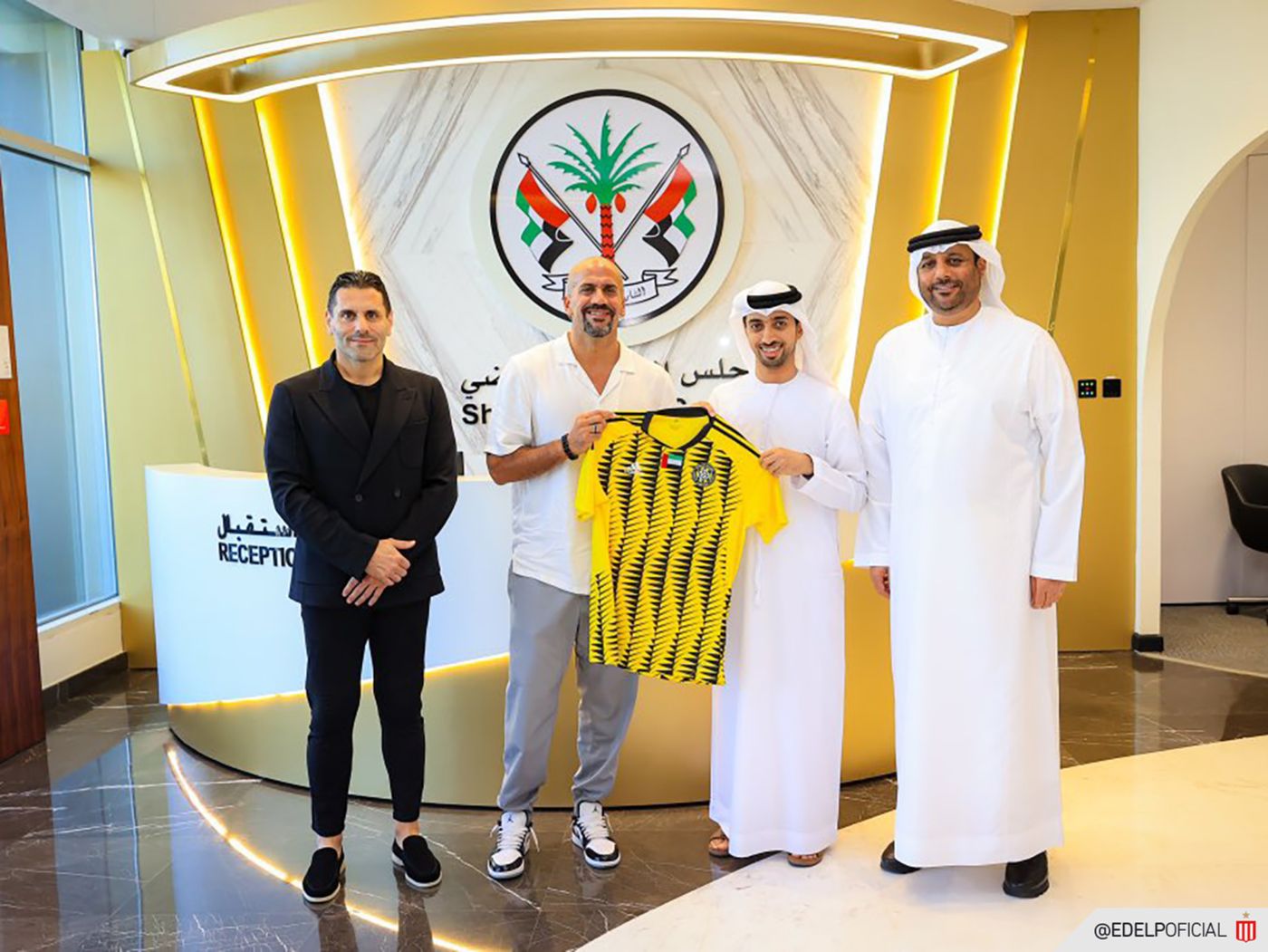 Juann Sebastián Verón Emiratos Árabes Unidos.jpg