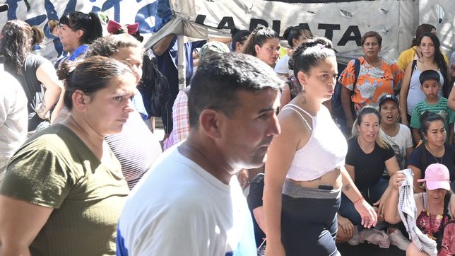 con corte y movilizacion, la plata volvio a ser sede una jornada nacional de ollas vacias