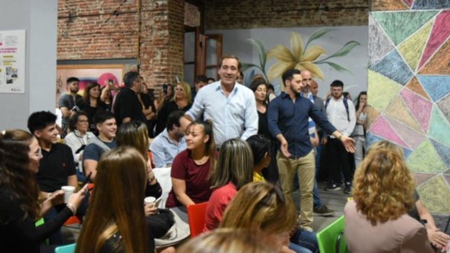 la juventud pro inauguro espacio cultural y respaldo la reeleccion de garro