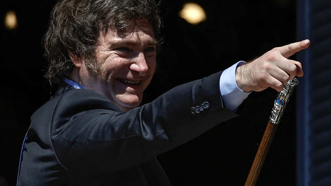 milei viaja a la antartida para apoyar un programa de control ambiental