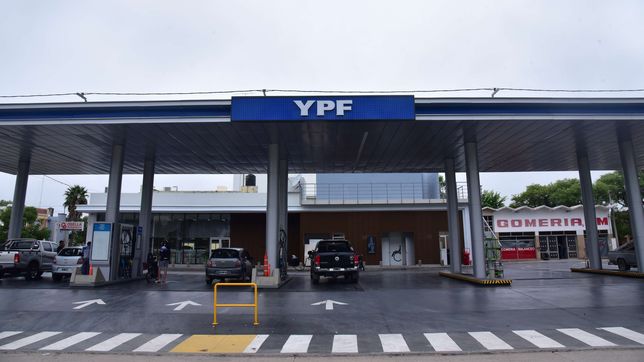 el banco nacion renovo uno de las ofertas mas usadas y continuaran los reintegros en la carga de combustibles