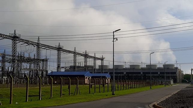 preocupacion de vecinos de ensenada por humo en la central termoelectrica: la explicacion de la empresa