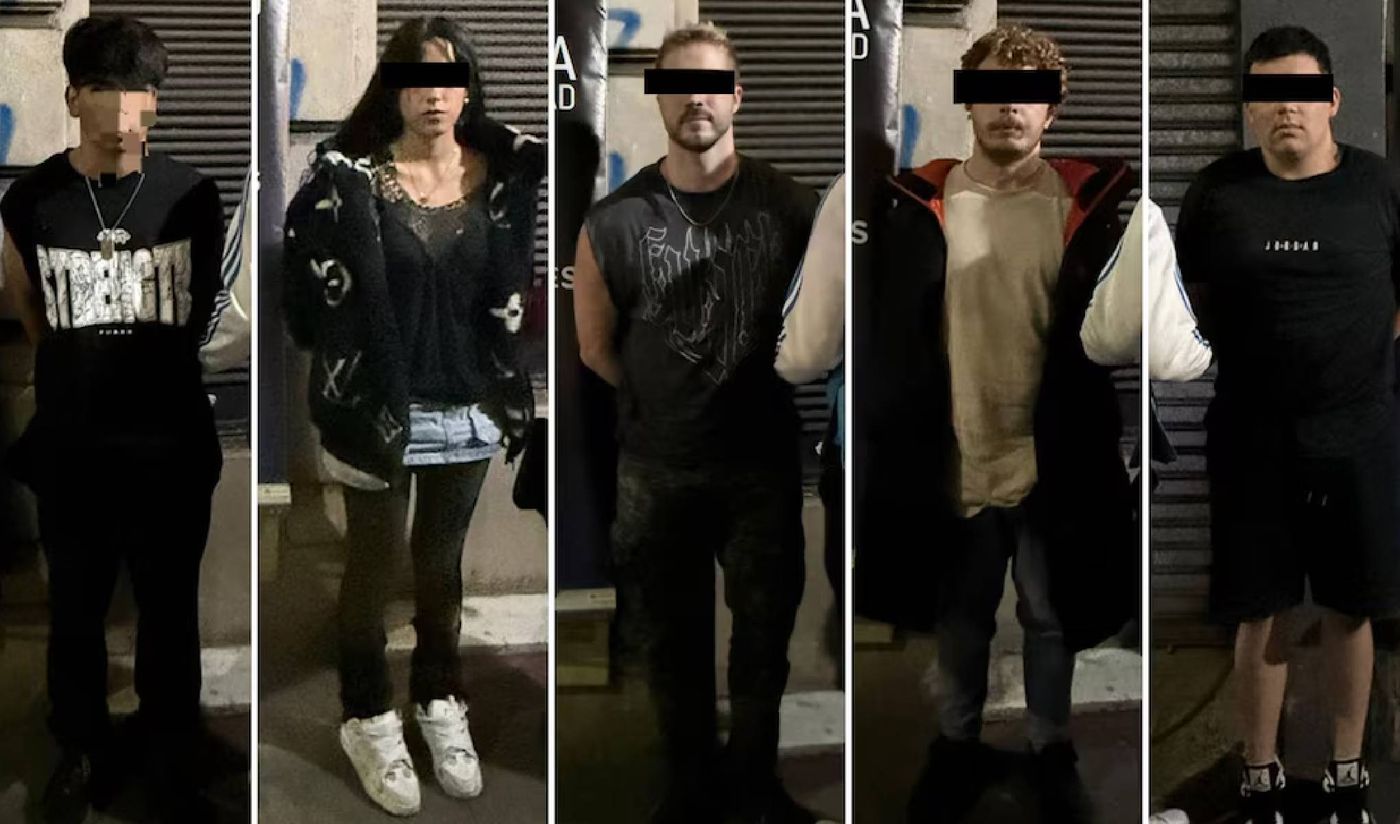 Los cazaviolines.jpg