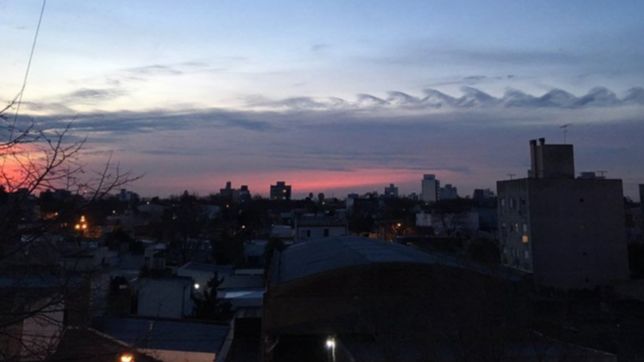 ¿que son las olas en el cielo que se vieron en la noche de la plata?