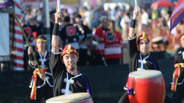 ¿cuanto cuestan las entradas al bon odori y como conseguirlas mas baratas?