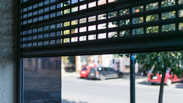 un comercio del centro se convirtio en el primer local platense que cierra en 2026