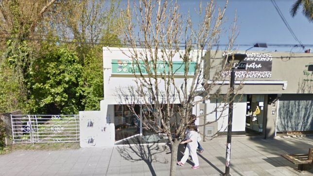 robo en una optica de city bell: entraron por el techo y escaparon con $200 mil