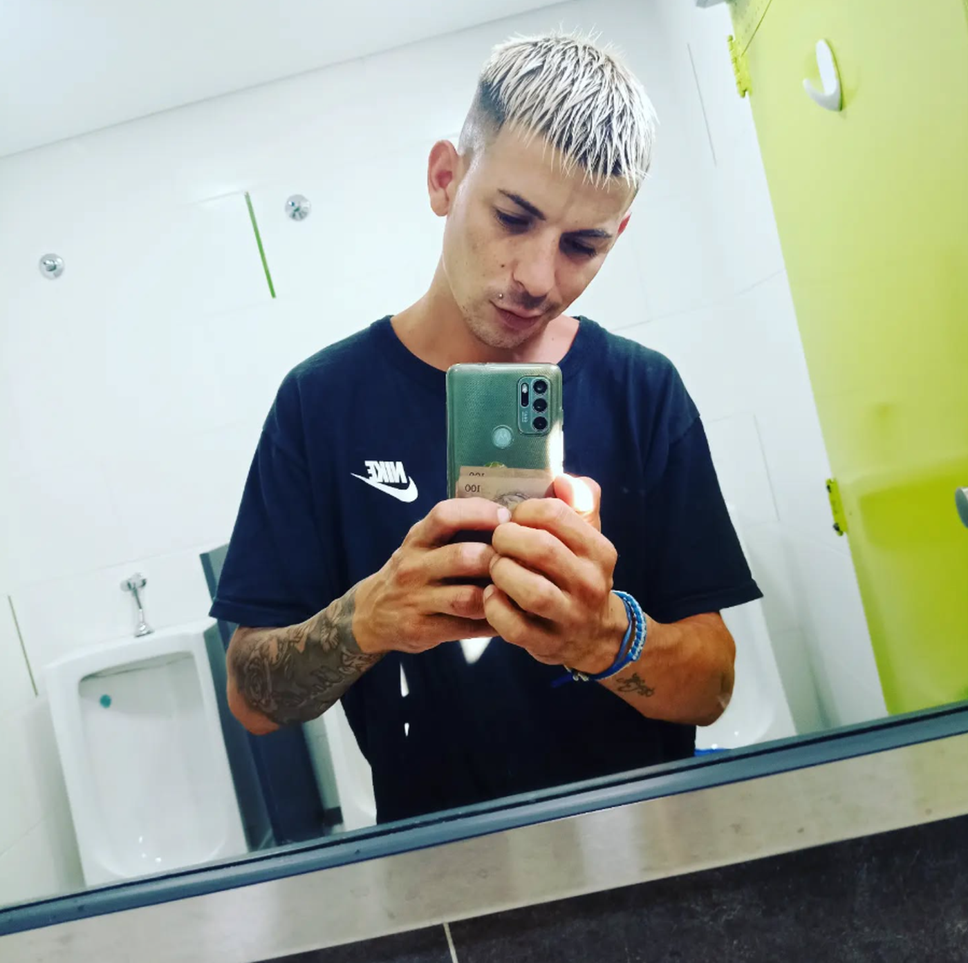 Kevin Gastón Mena, murió en un choque entre Ensenada y La Plata.
