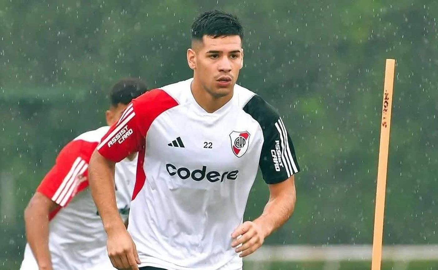 Daniel Zabala jugó tres partidos con la primera de River y estuvo cerca de salir a Defensa y Justicia. Daniel Zabala jugó tres partidos con la primera de River y estuvo cerca de salir a Defensa y Justicia.