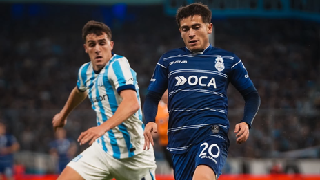 Gimnasia se fue al descanso empatando con Racing en un primer tiempo que tuvo de todo