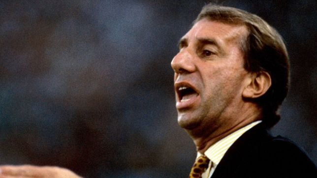 carlos bilardo fue declarado ciudadano ilustre de la plata