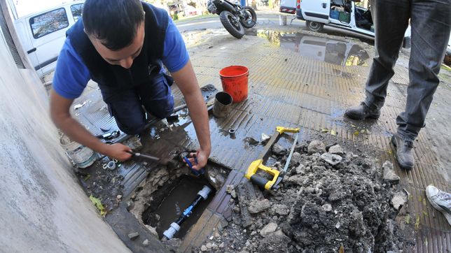 por tareas de mantenimiento de absa, faltara agua en un barrio de la plata