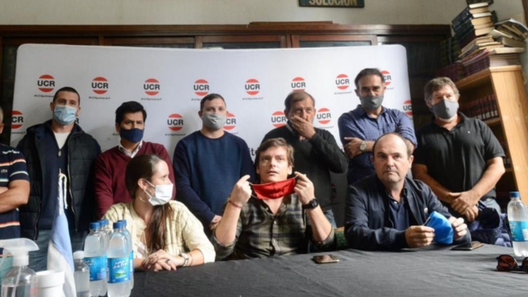 Nicoletti presentó la lista con la que busca conducir al radicalismo de La Plata