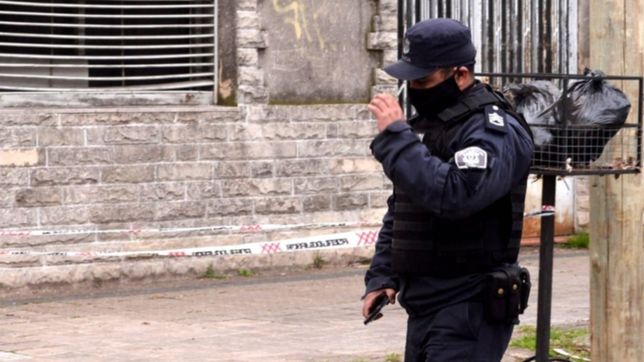 entradera en la plata: ataron con cables a una mujer y sus dos hijos y se llevaron $15 mil