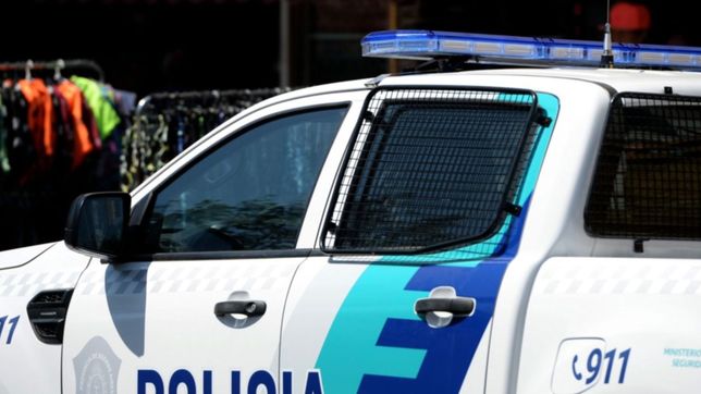 vecinos de la plata atraparon a dos ladrones de celulares