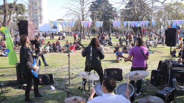 el festejo por el dia de la primavera en la plata tendra bandas en vivo, musica y eventos