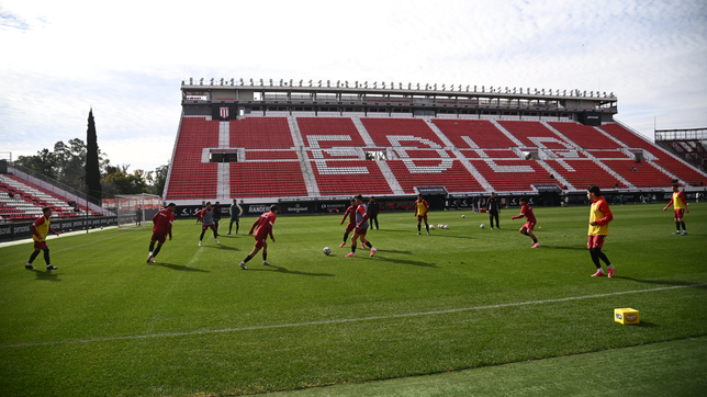 0221.com.ar | Estudiantes Aldosivi entrenamiento UNO (1)