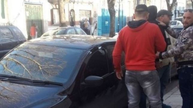asi detuvieron al acosador que perseguia a nenas en colegios de la plata para raptarlas