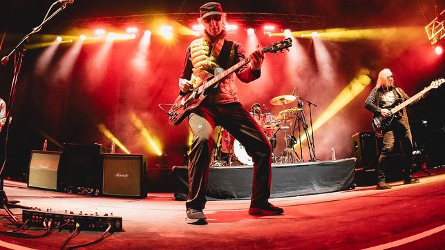el hipodromo de la plata vibro a puro rock con el regreso de skay a la ciudad