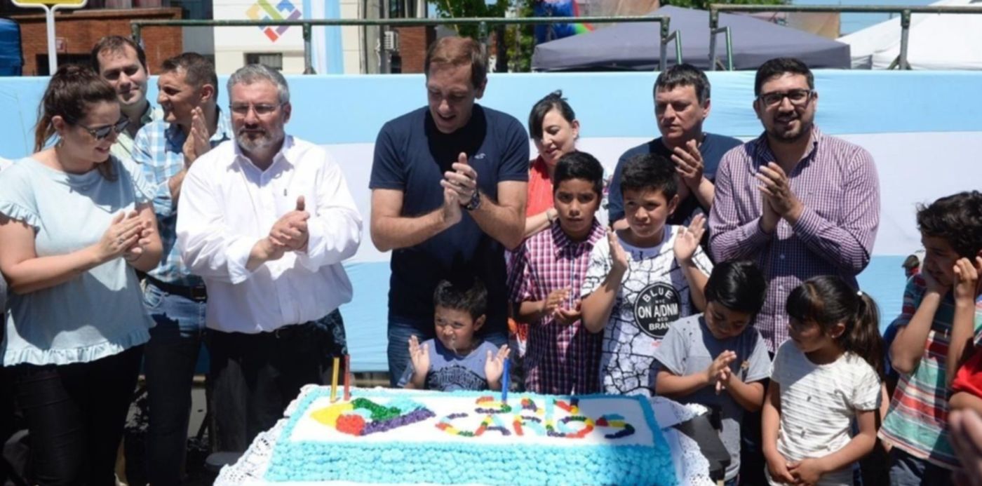 1541344404032.jpeg?oh=850&y=203&width=1262&height=631&rotate=0&scaleX=1&scaleY=1&ow=1280&x=12&&cw=1920&ch=950