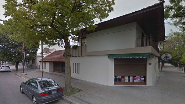 ingresaron por el bano de la casa en la plata y los desvalijaron
