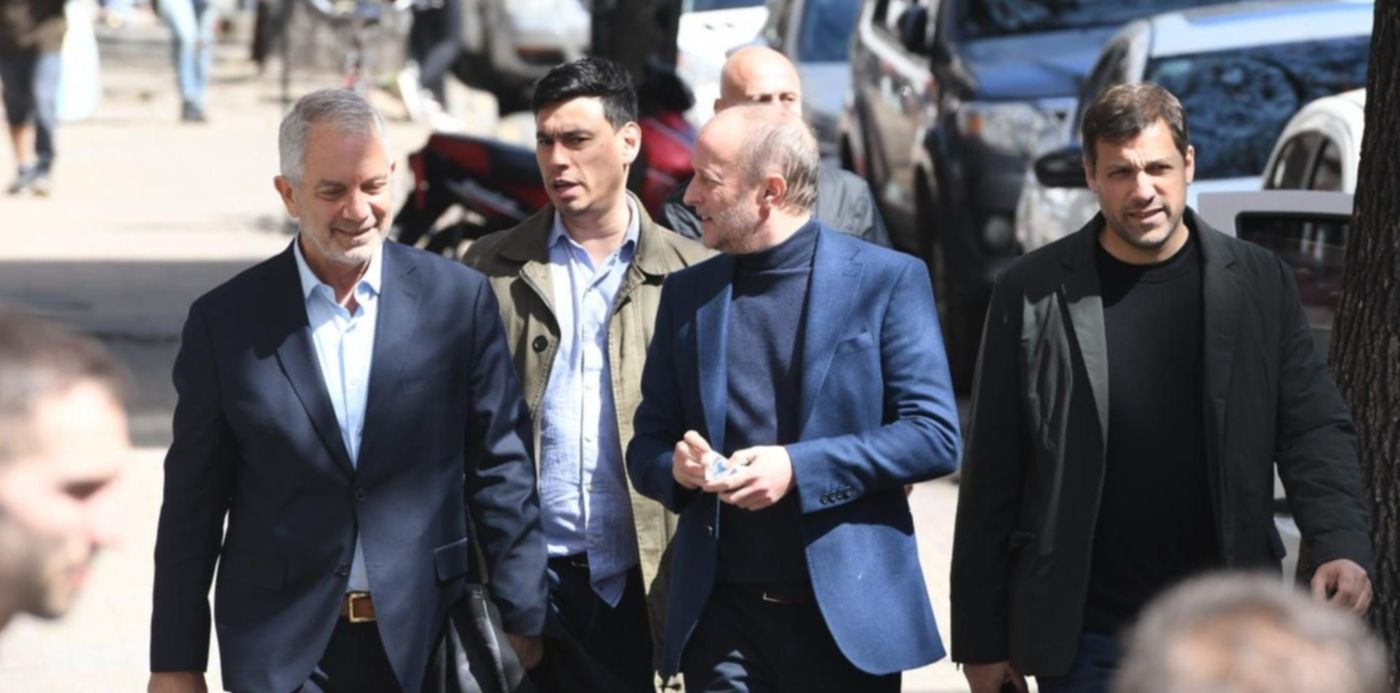 Reunión del PJ bonaerense en La Plata - Reunión del PJ bonaerense en La Plata Alak Chucho Gómez Insaurralde De Jesús