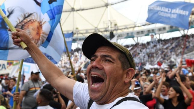 cristina ya esta en el estadio unico y crece la expectativa de la militancia
