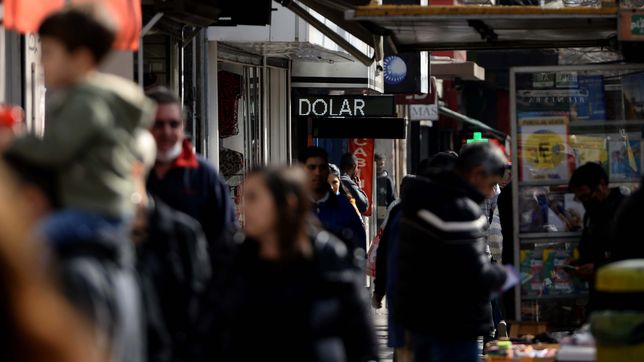 el dolar blue volvio a dispararse y bate su propio record