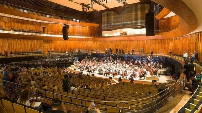 premios y obras, la muestra que pone a la facultad de arquitectura como protagonista