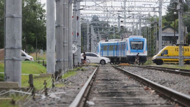 el tren a constitucion estuvo demorado por un accidente fatal en las vias