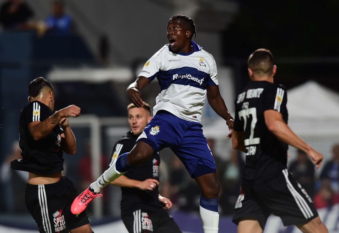 Gimnasia Riestra Hurtado.jpg