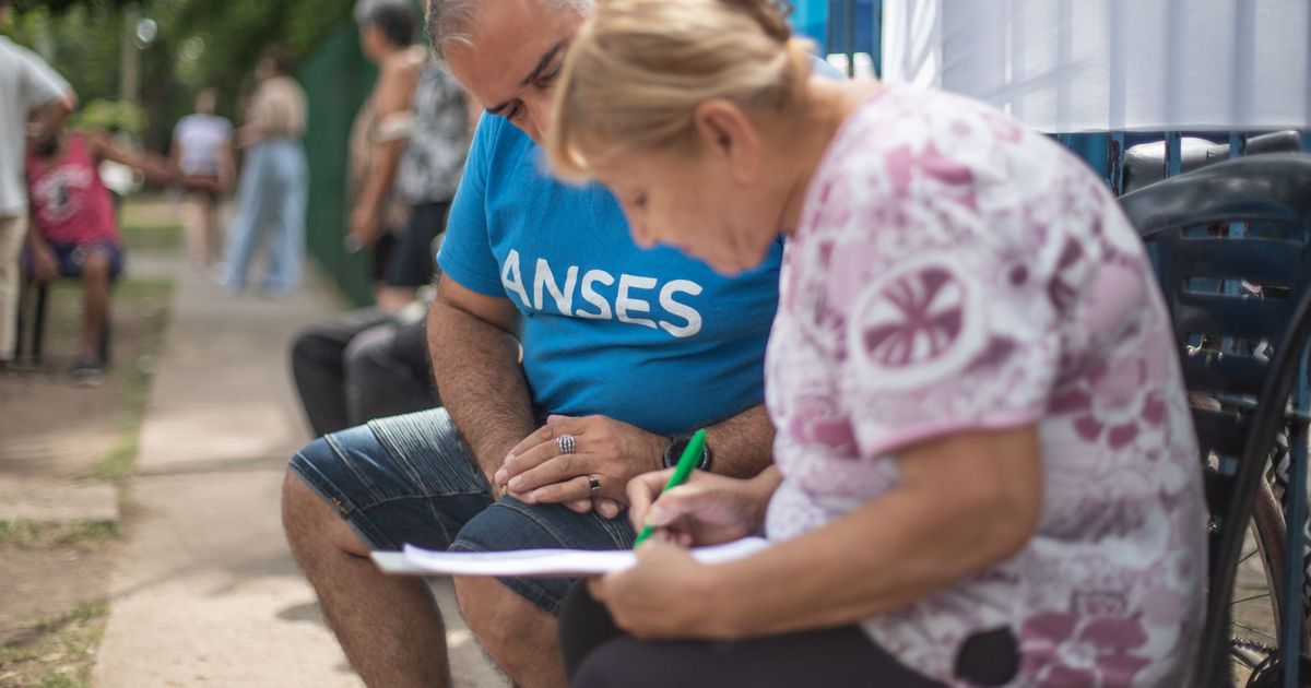 La ANSES confirmó de cuánto será el primer aumento de 2025 para las