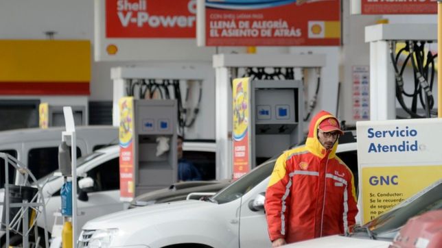 shell y axion se sumaron a ypf y aumentaron los precios de sus combustibles