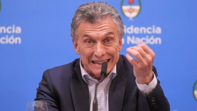 macri puso limites a la compra de dolares y controlara las transferencias al exterior