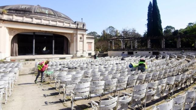 la comuna seguira con las obras en el teatro de lago