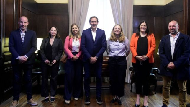 la plata y reino unido trabajaran para la emision cero de carbono en los proximos anos