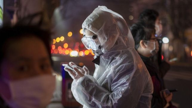 ¿cuales son los paises que implementaron toque de queda nocturno por la suba de casos?